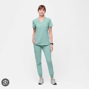 Limited Edition Seaglass Figs Scrub set